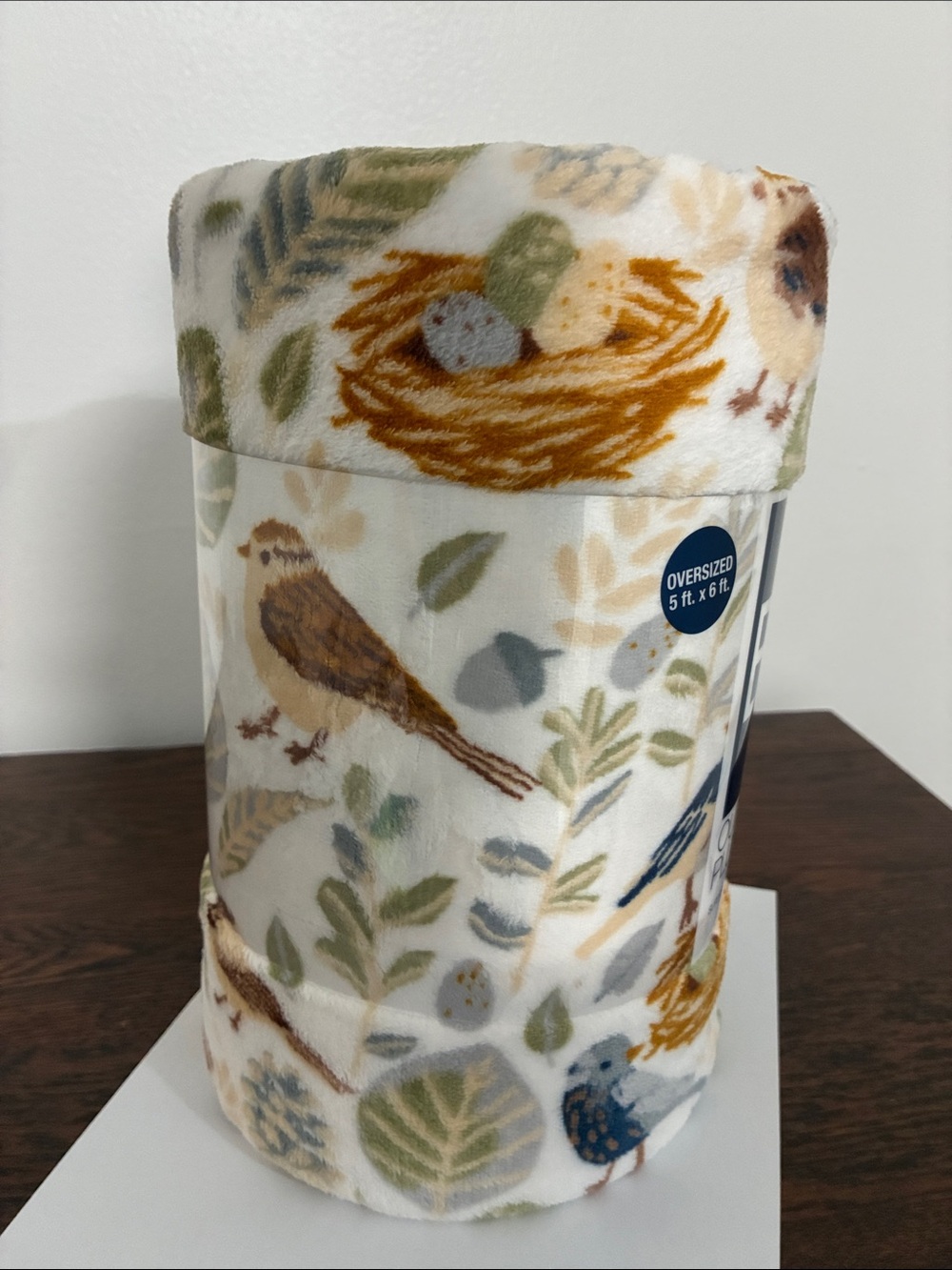 NWT- SUPER SOFT PLUSH VELVETY SMOOTH- OVERSIZED BIRD THROW BLANKET 60x72 - Picture 3 of 15